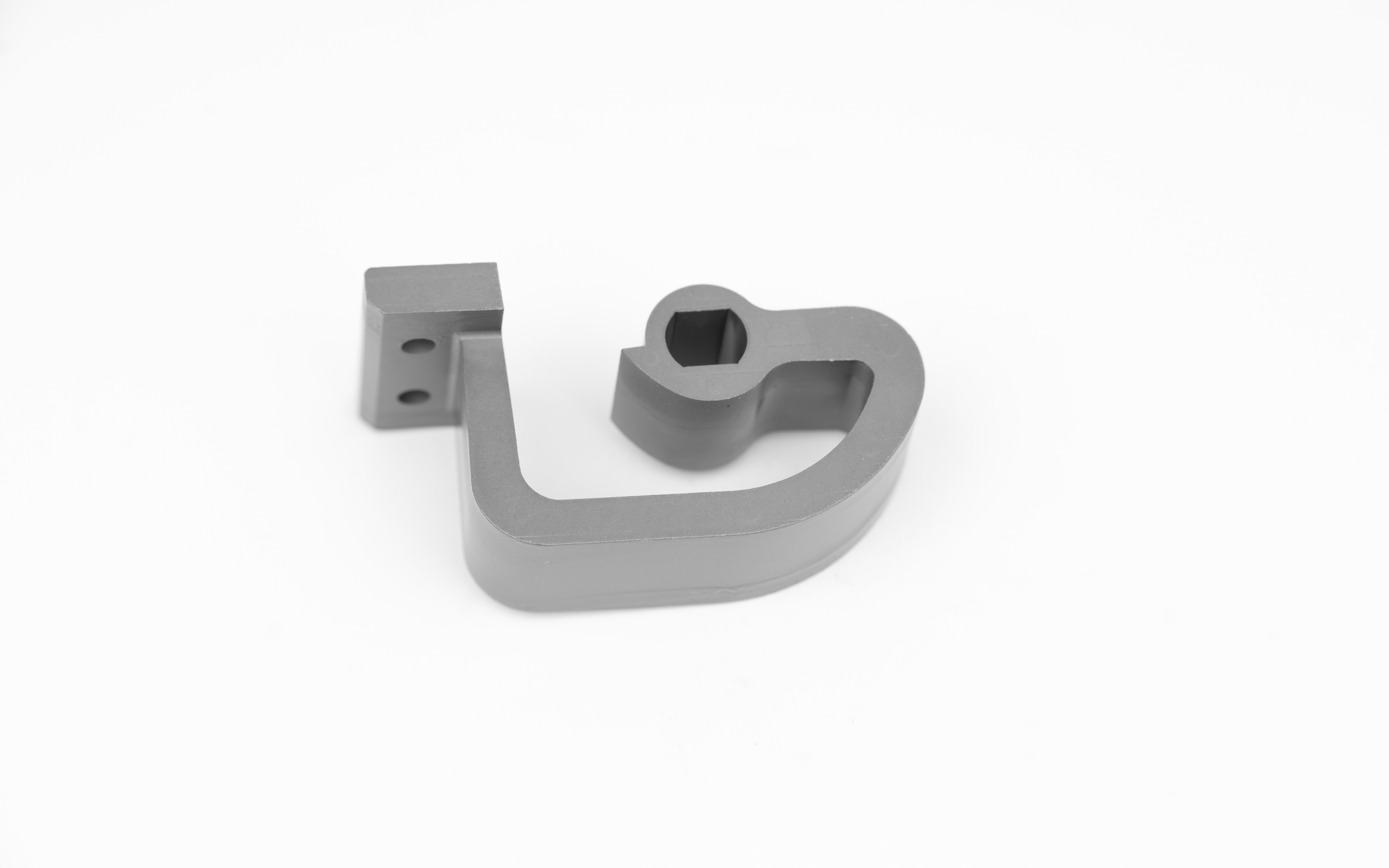 MIM Hinges for Automotive: Precision Engineering Meets Extreme Durability